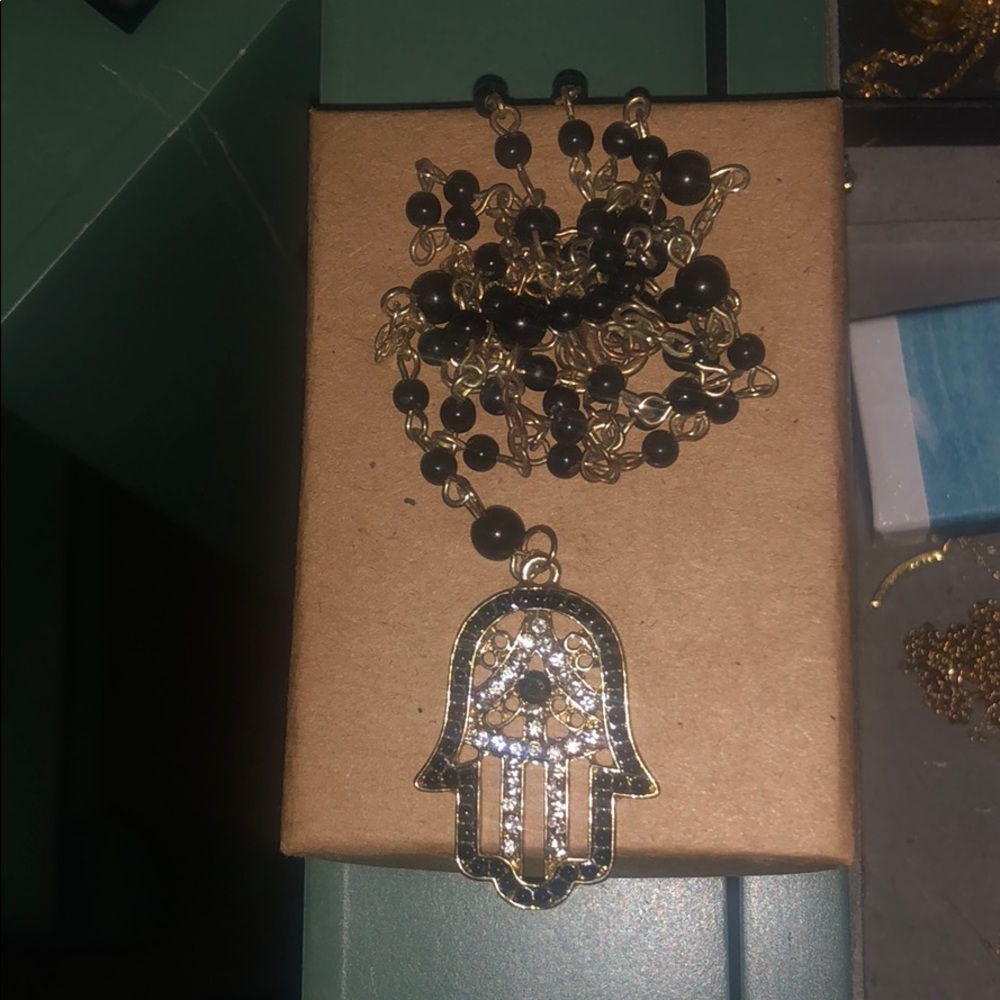 Hamsa hand necklace noir
